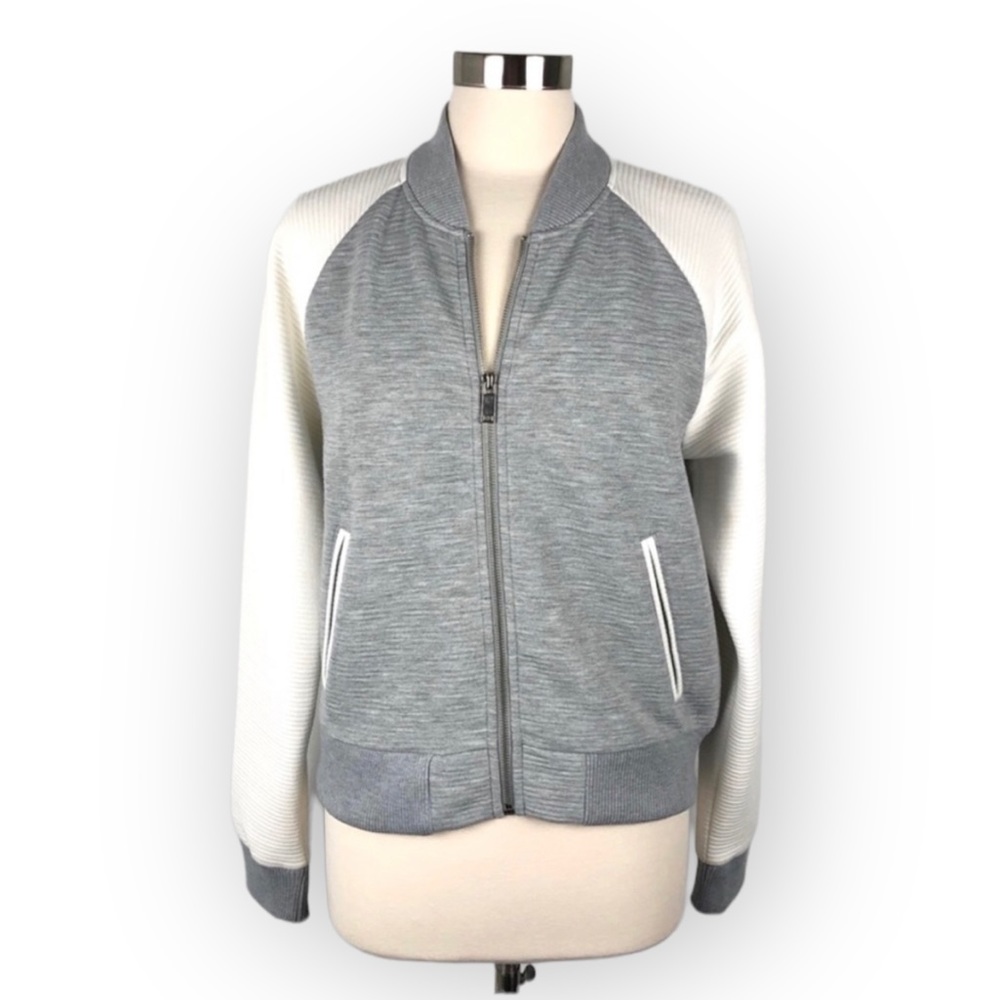 Coffee Shop New York Gray and White Jacket